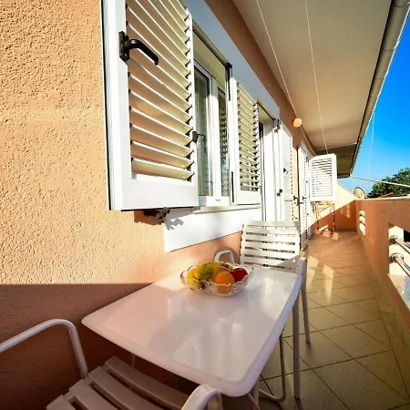 Spacious First Floor With Private Swimming Pool, Great Covered Terrace Apartment